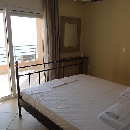 Aperanto House Paralia Loutsas Ruang foto
