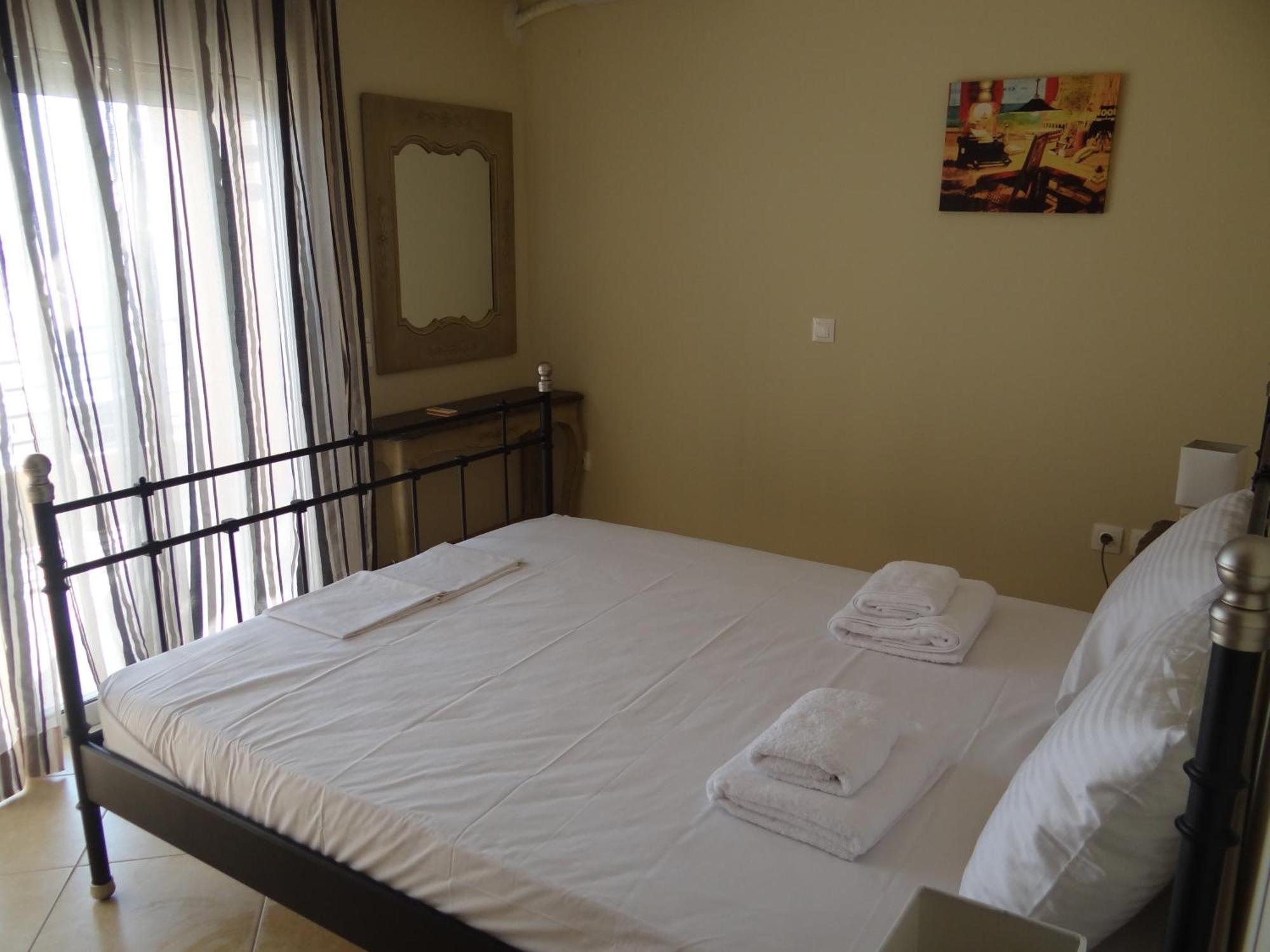 Aperanto House Paralia Loutsas Ruang foto