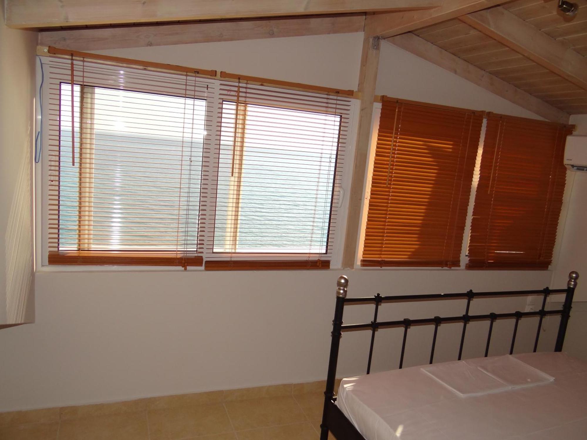 Aperanto House Paralia Loutsas Ruang foto